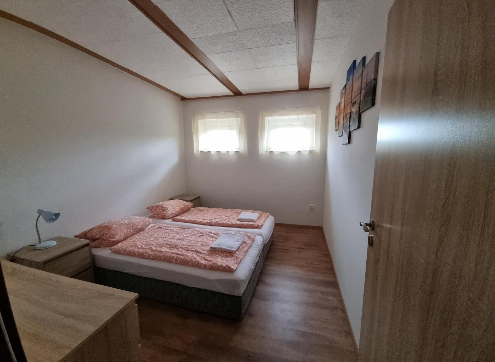 Apartmany Vinarstvi Klucov Lstibor Exterior photo