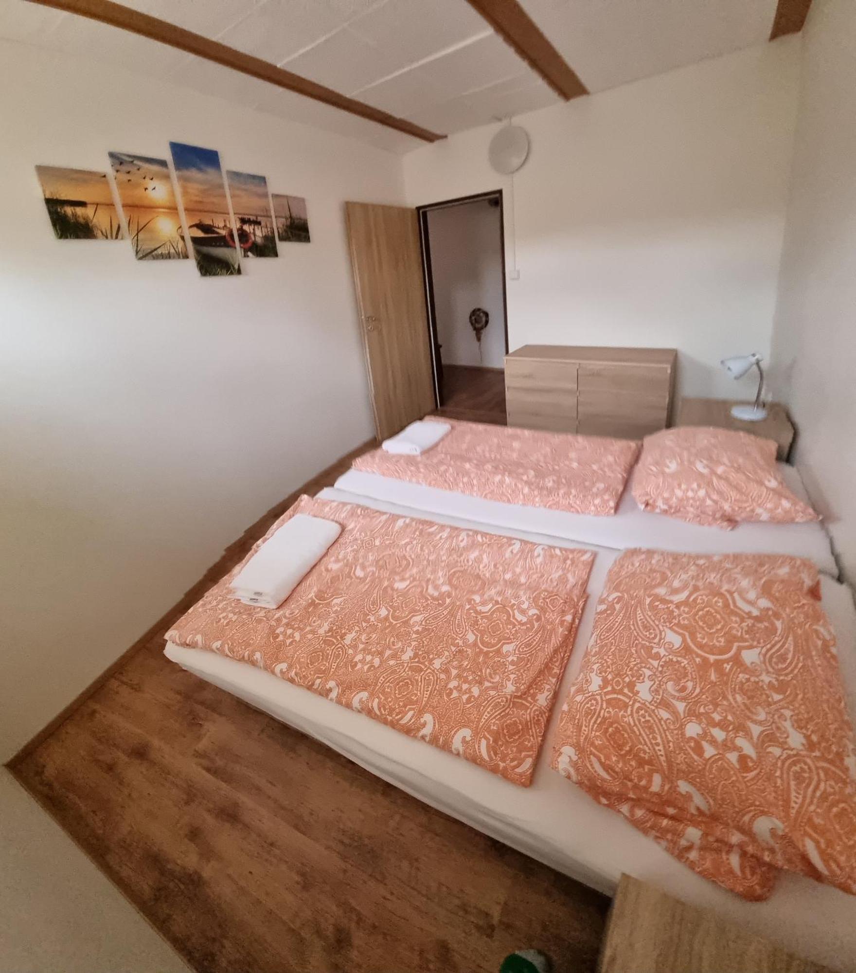 Apartmany Vinarstvi Klucov Lstibor Exterior photo